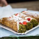 Tutto quello che devi sapere sul cannolo siciliano: storia, ricetta e curiosità