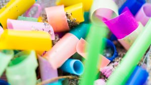 Le sfide della sostenibilità nell’industria della plastica