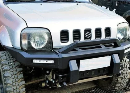 Suzuki Jimny: storia e caratteristiche di un mito
